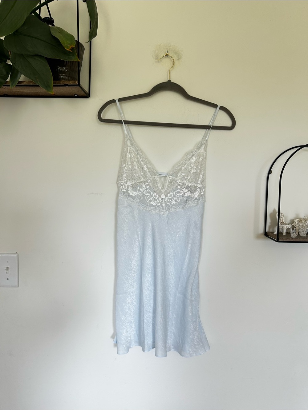 NWT Liena Donatella Pale Blue Sheer Lace Satin Nightie‎ Size Small